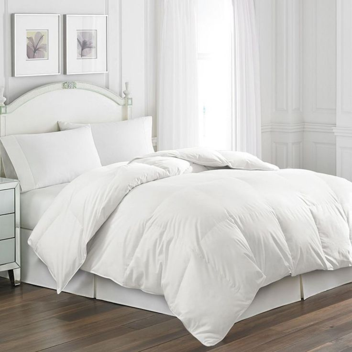 White Cozy Comforter